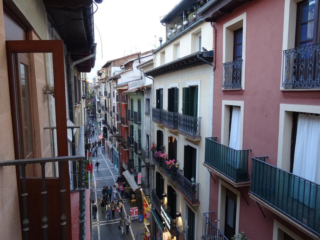 Bearan Bar & Rooms Pamplona Dış mekan fotoğraf